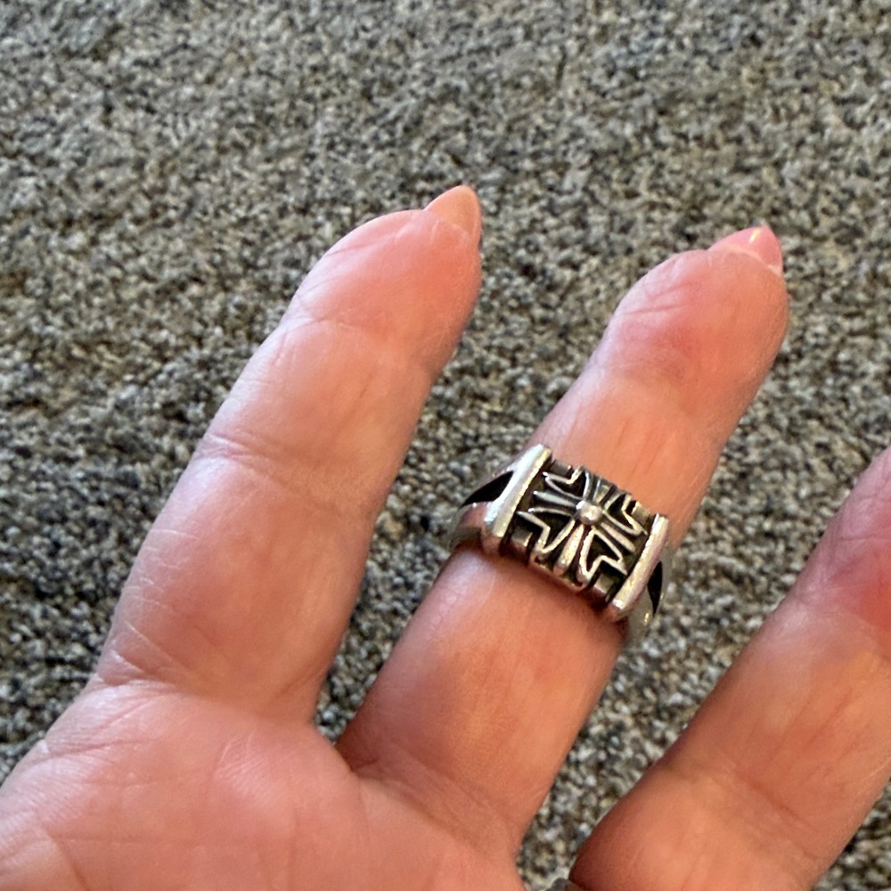 Sterling Silver Cross Design heavy Ring